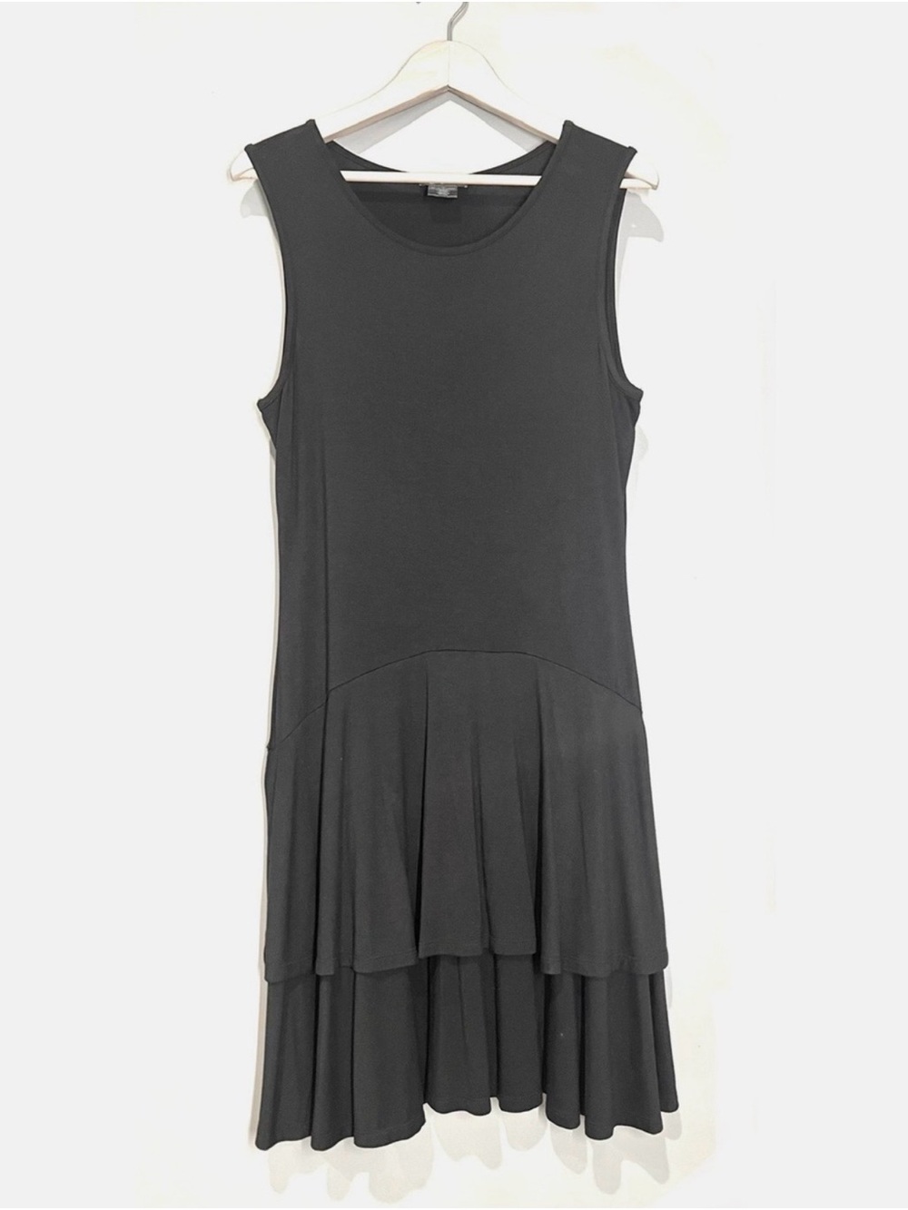 DKNY Black Sleeveless Tiered Midi Dress - NWOT